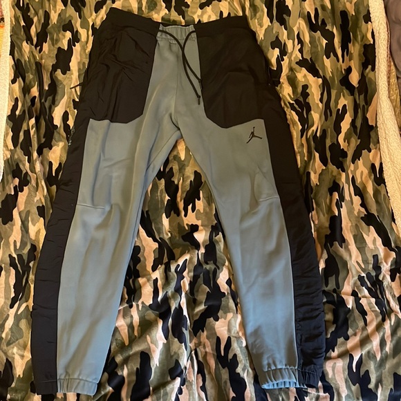 Air Jordan 23 Engineered Pants Size Large - Picture 1 of 4